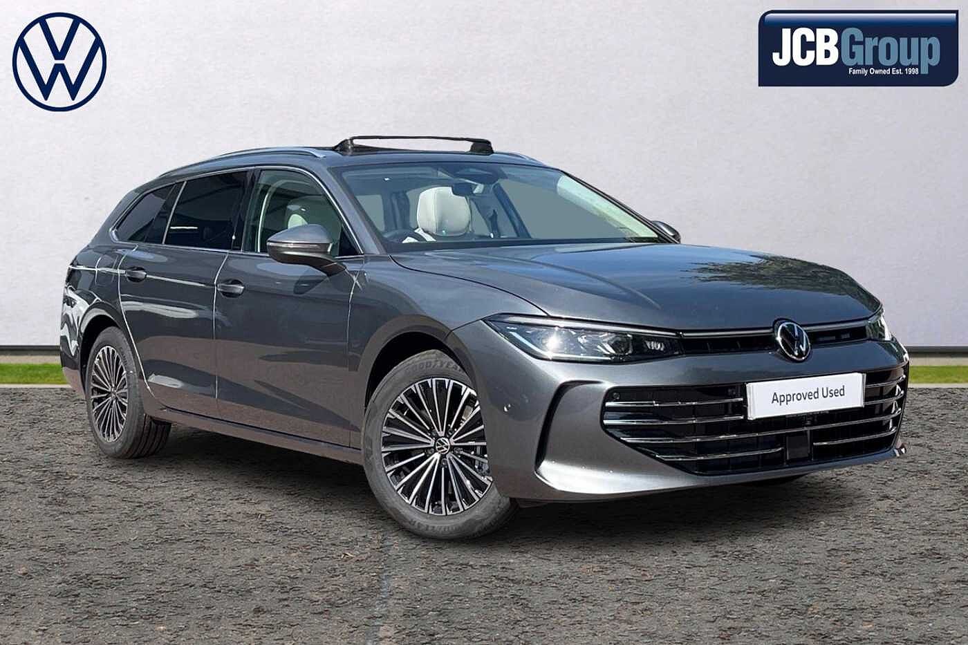 Main listing image - Volkswagen Passat Estate