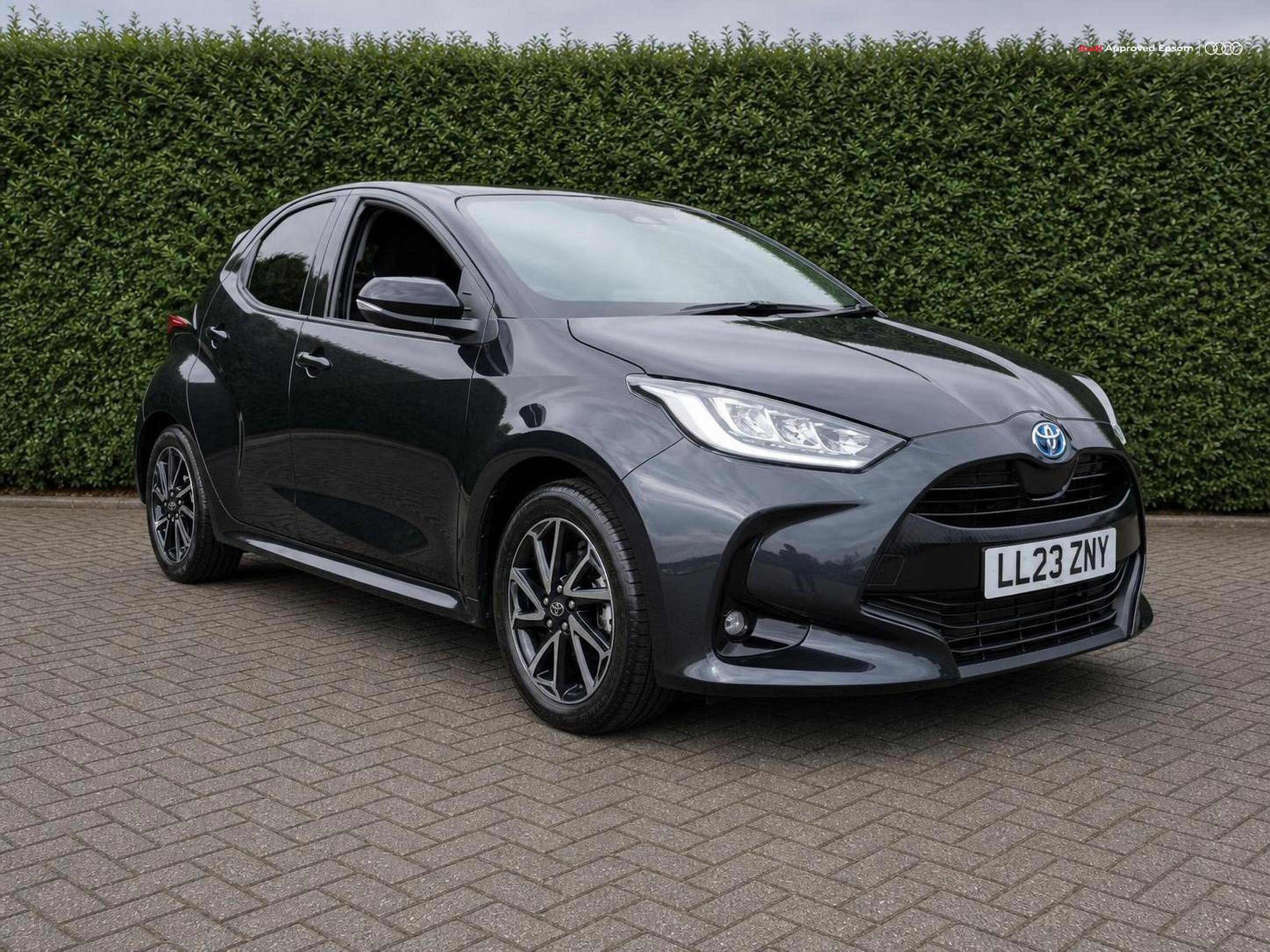 Main listing image - Toyota Yaris