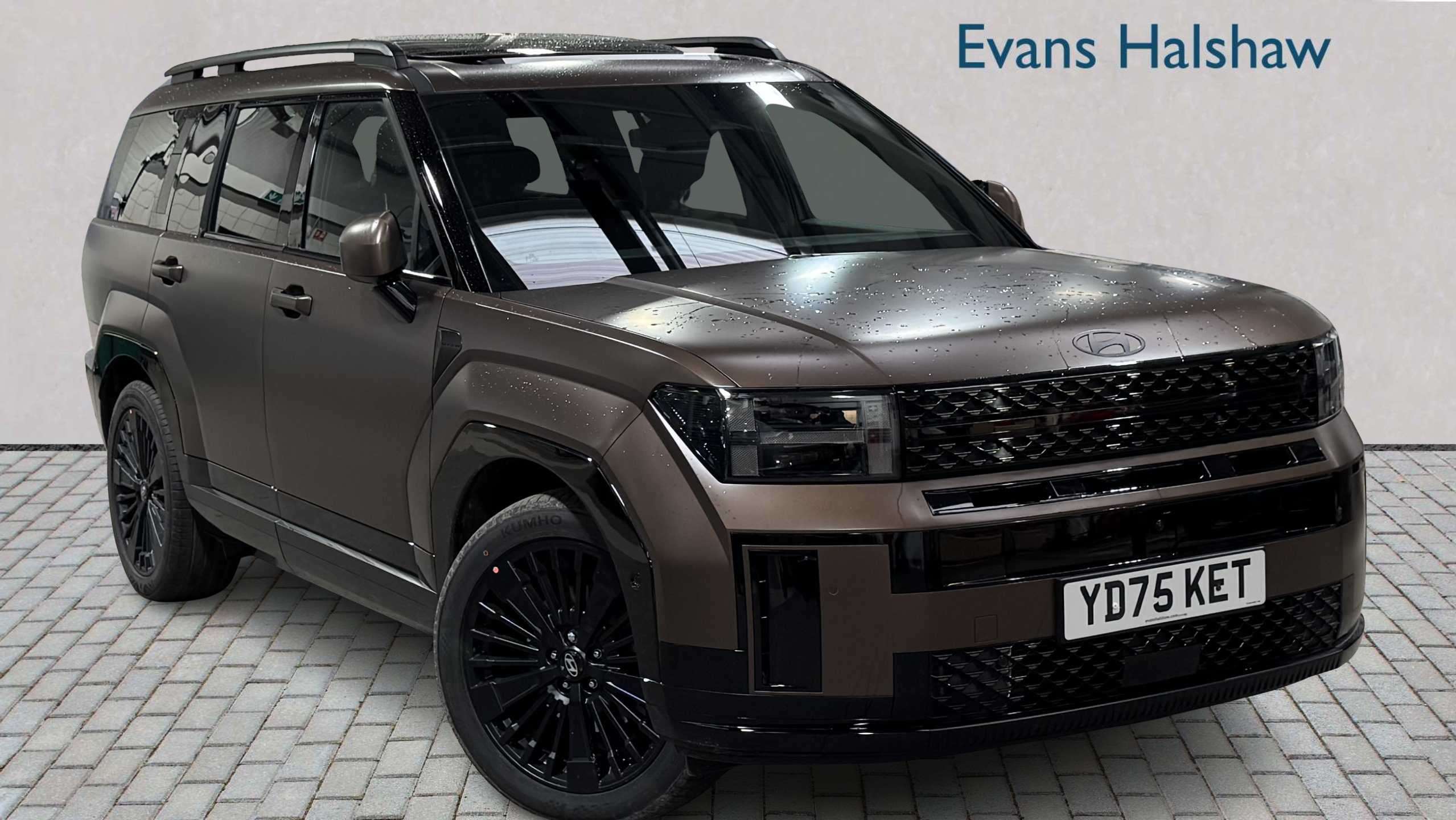 Main listing image - Hyundai Santa Fe