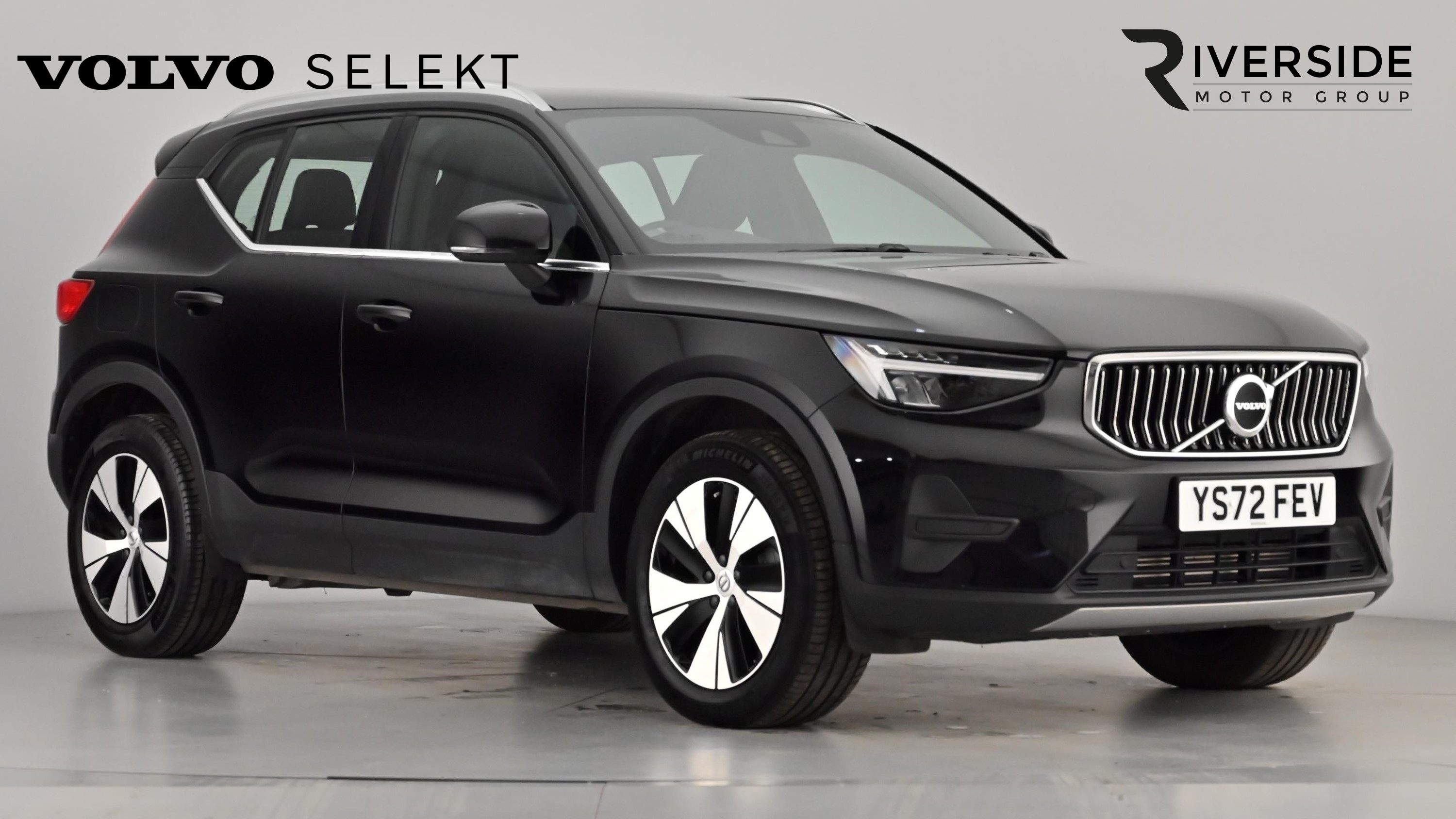 Main listing image - Volvo XC40 Recharge