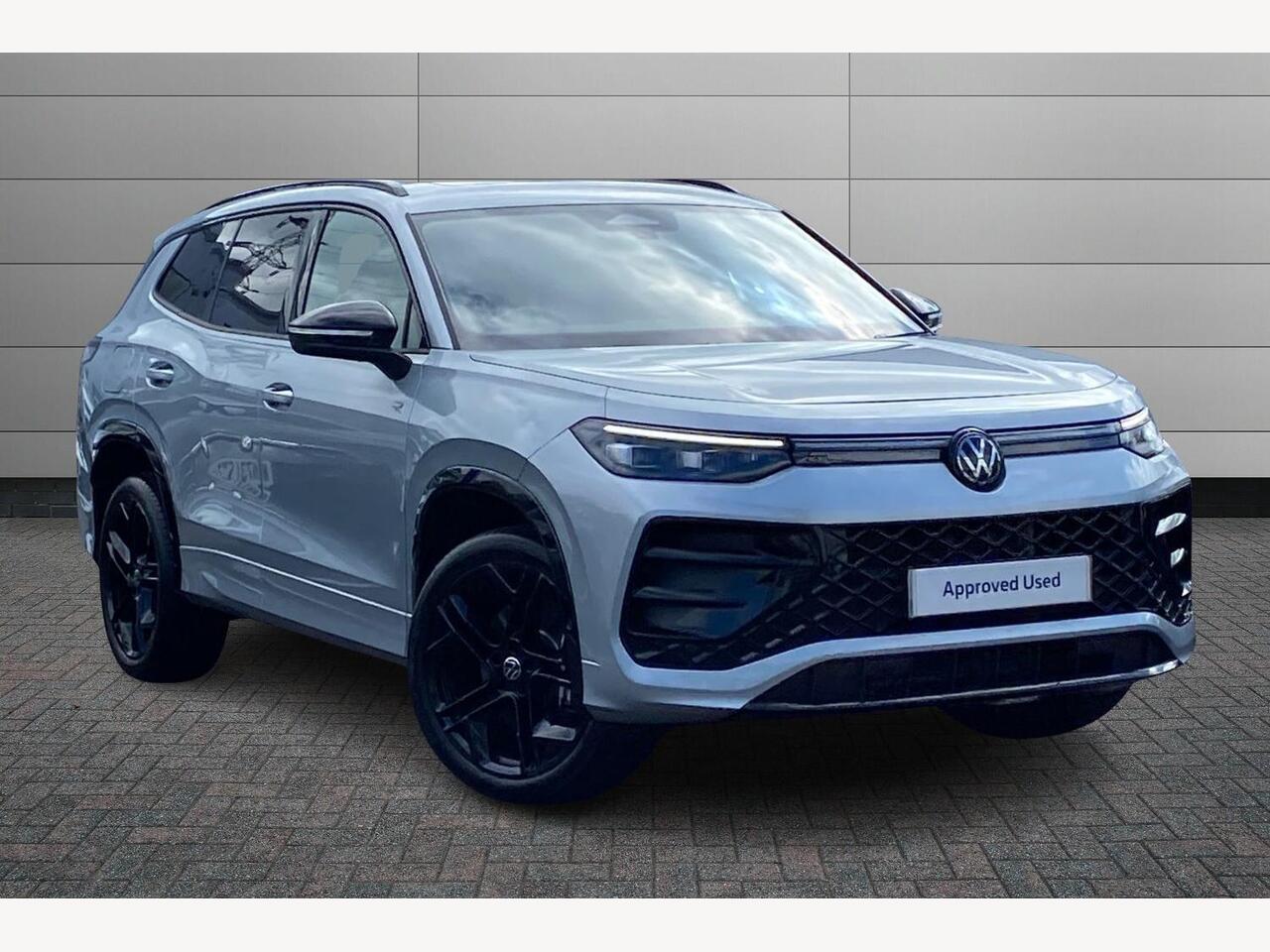 Main listing image - Volkswagen Tayron