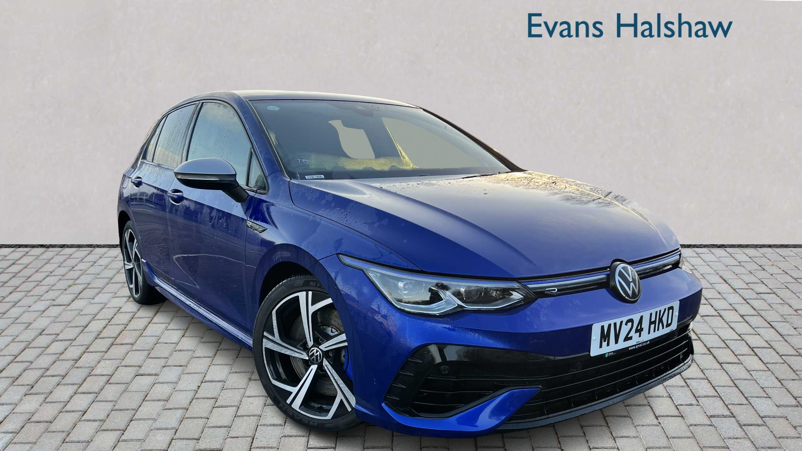 Main listing image - Volkswagen Golf R