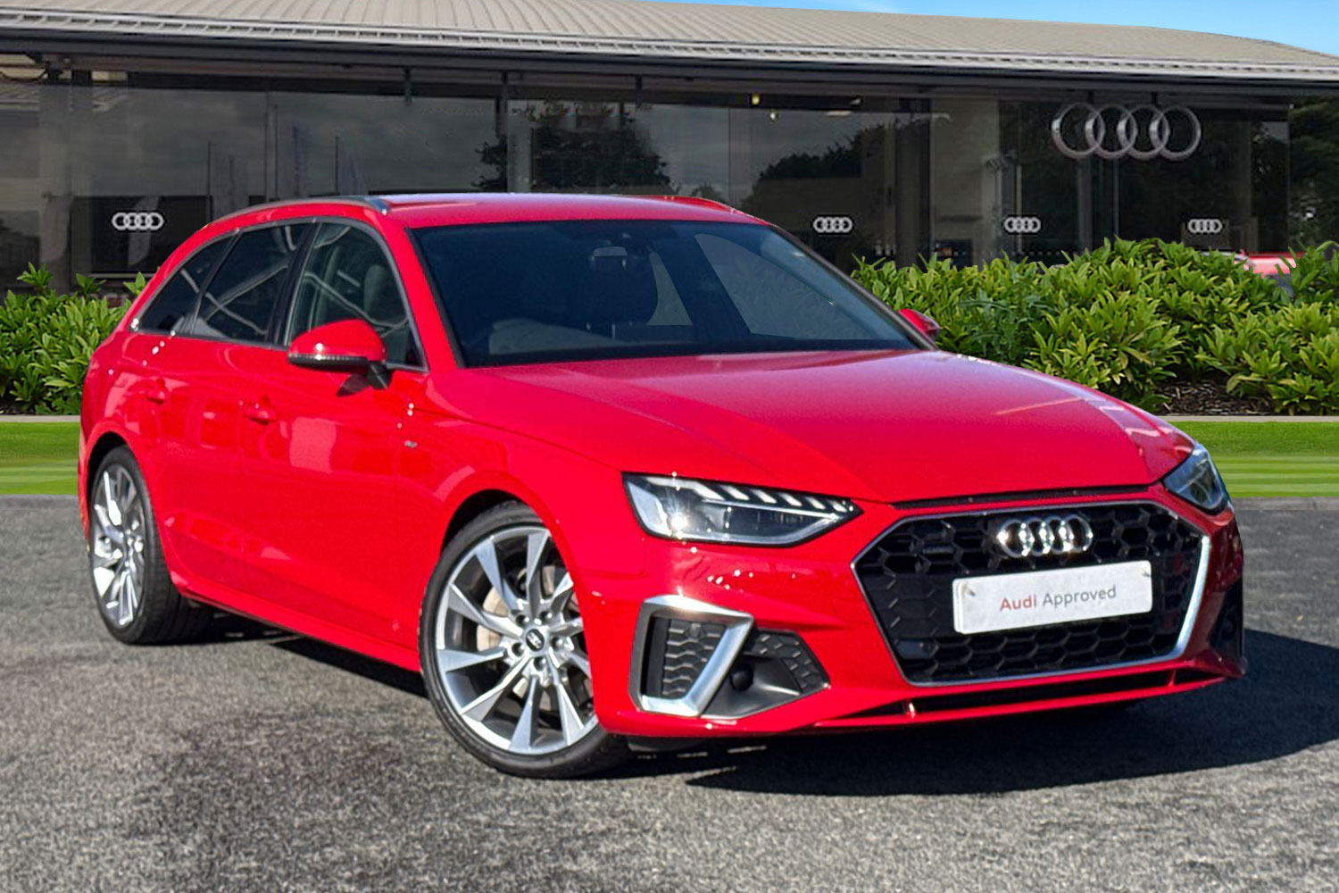 Main listing image - Audi A4