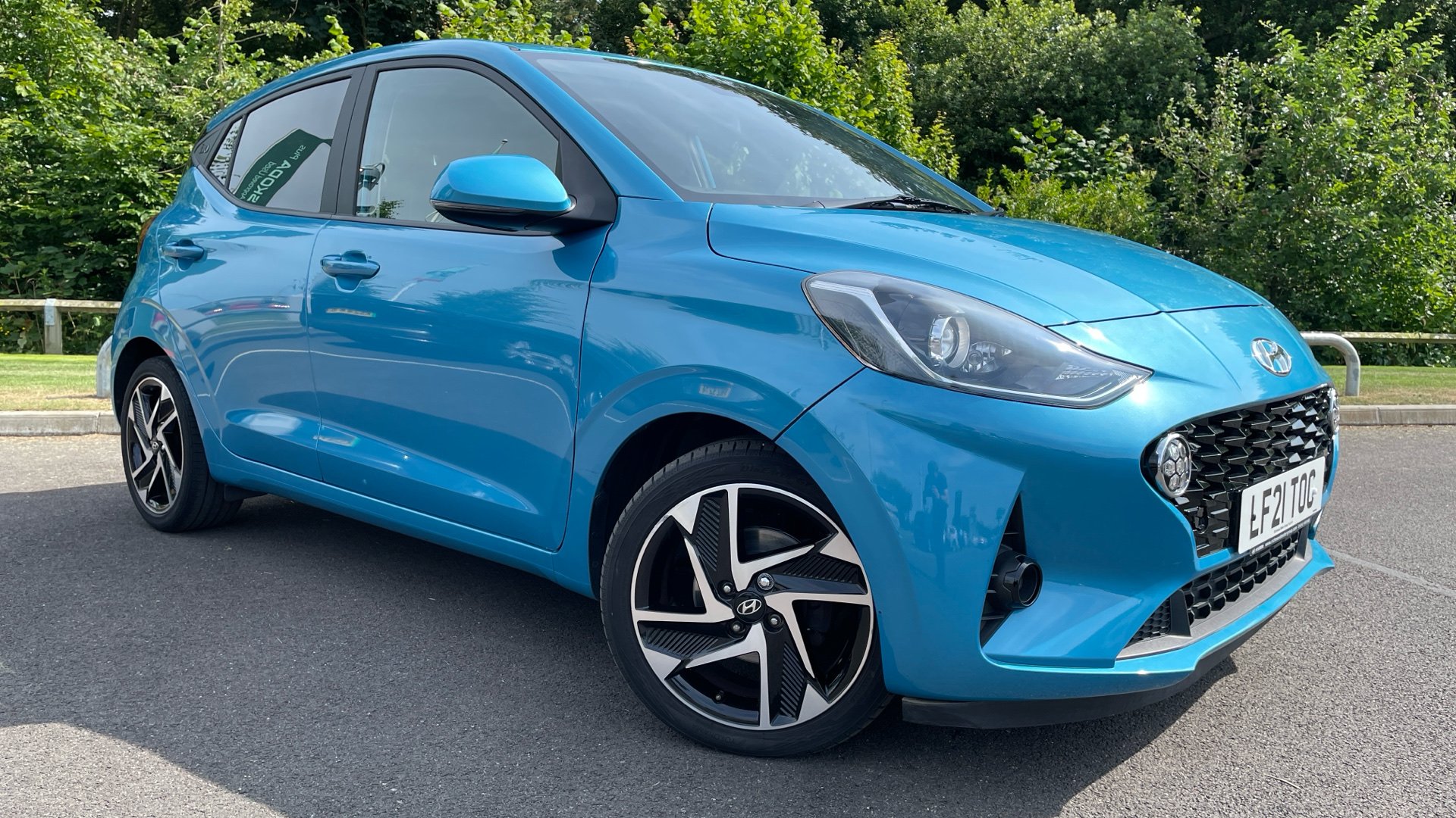 Main listing image - Hyundai i10