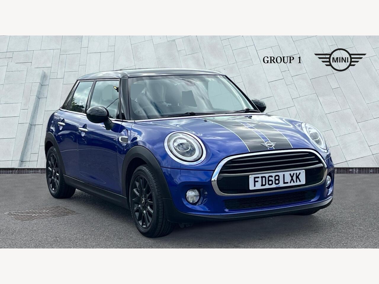 Main listing image - MINI Hatchback 5dr