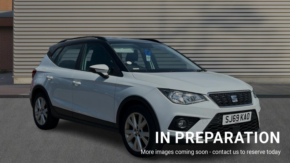 Main listing image - SEAT Arona
