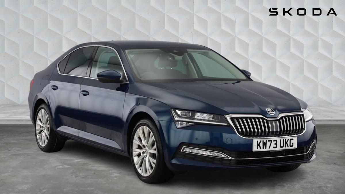 Main listing image - Skoda Superb