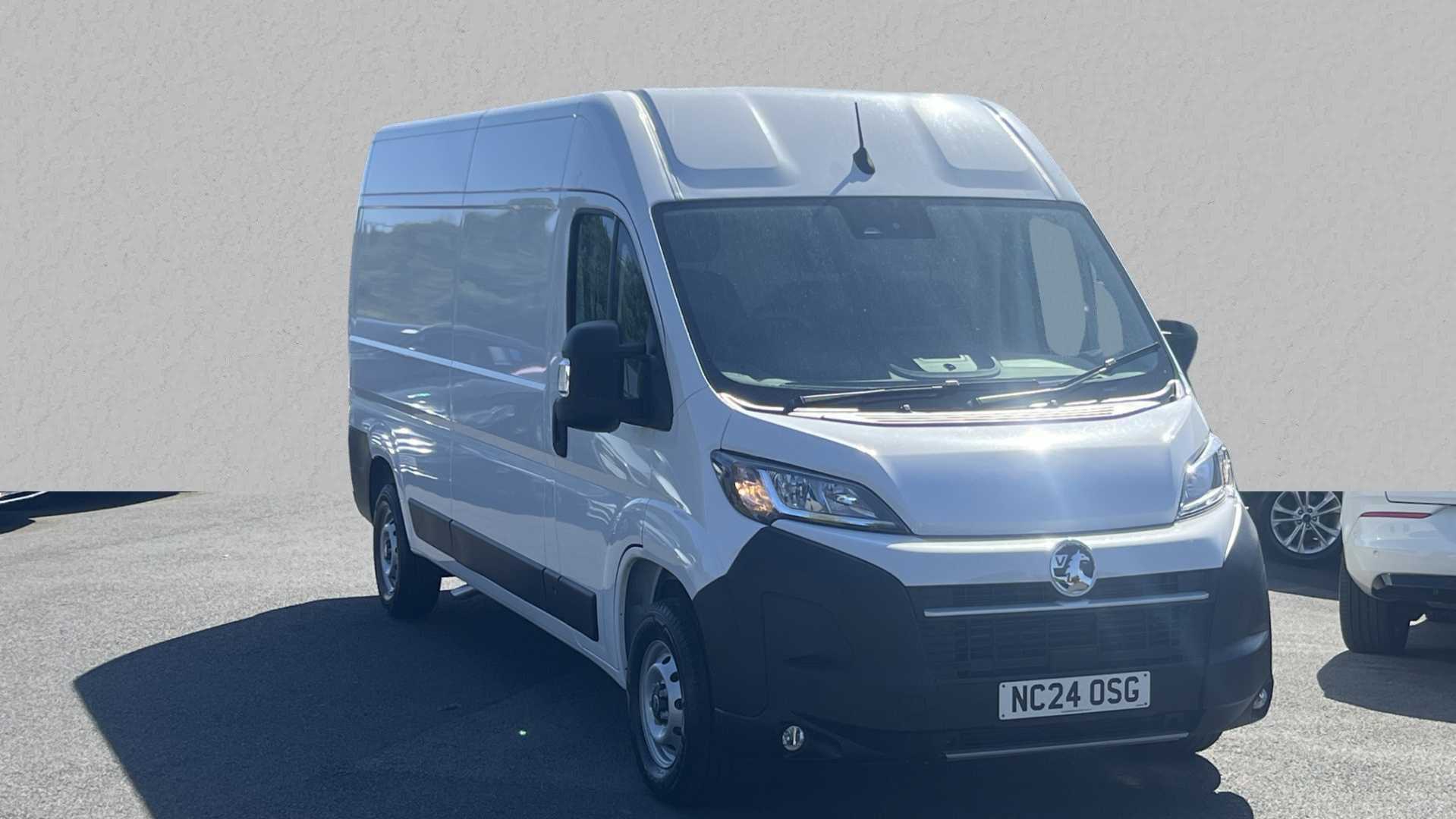 Main listing image - Vauxhall Movano