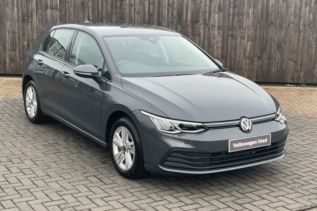 Main listing image - Volkswagen Golf