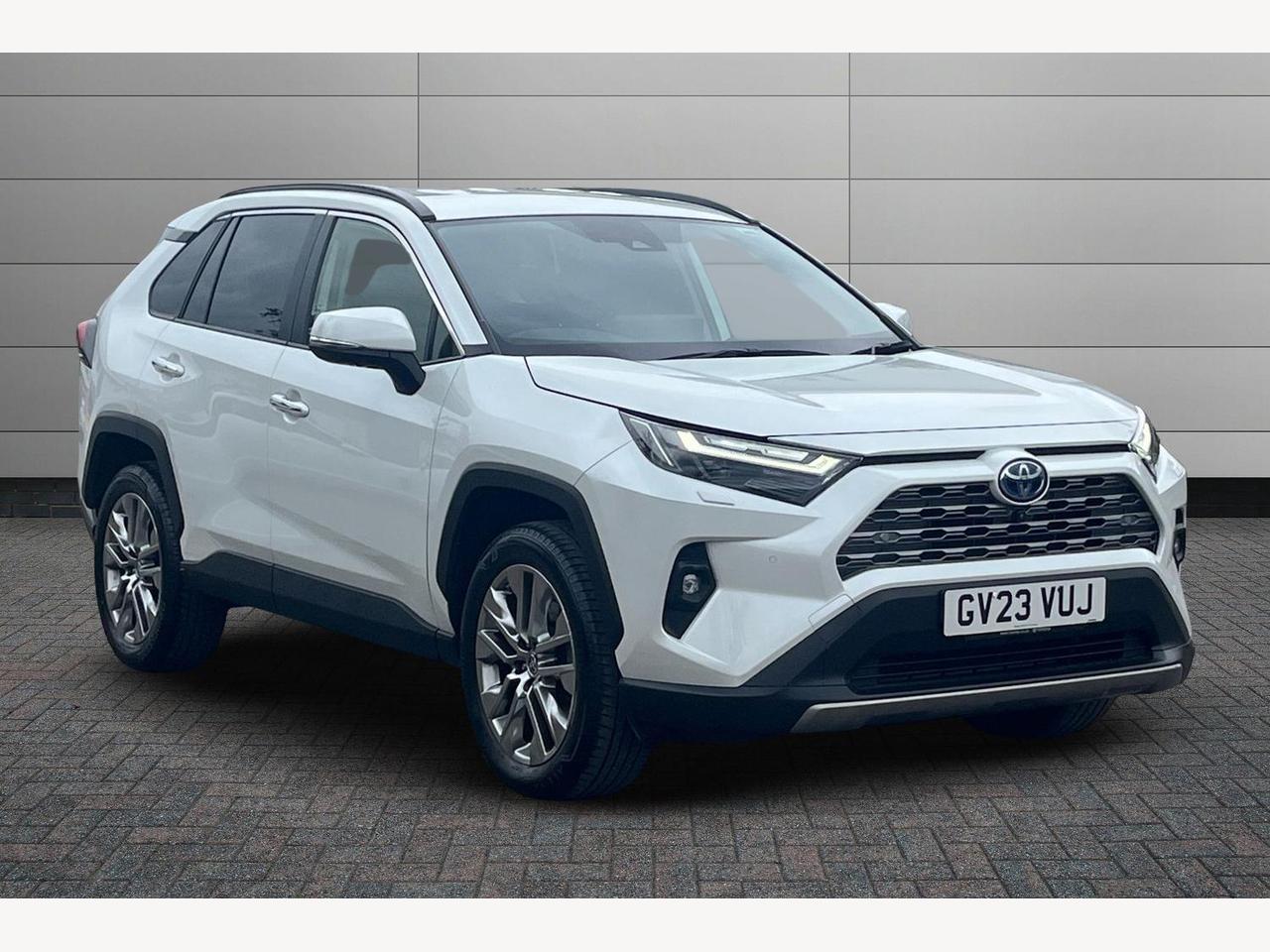 Main listing image - Toyota RAV4