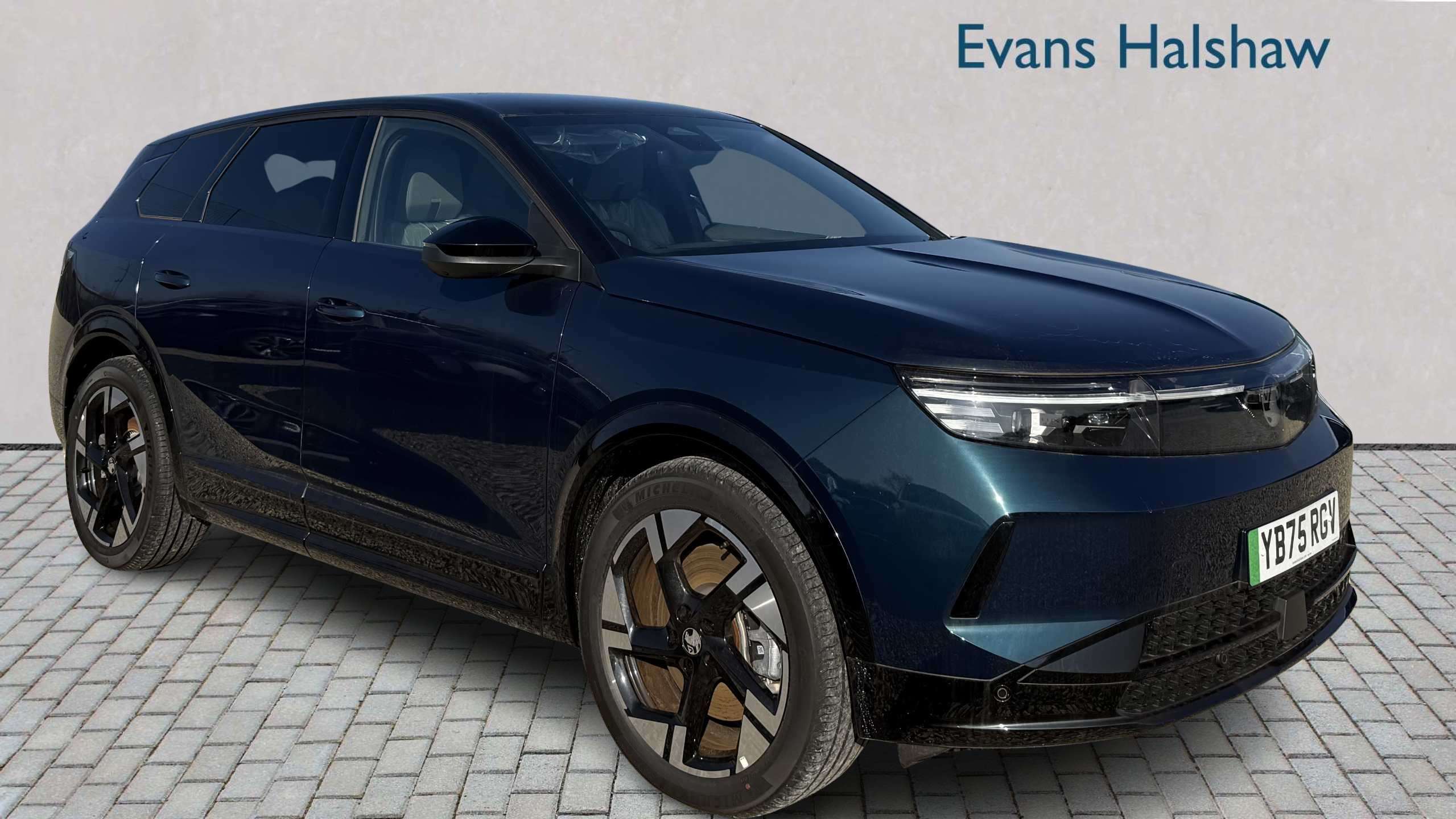 Main listing image - Vauxhall Grandland