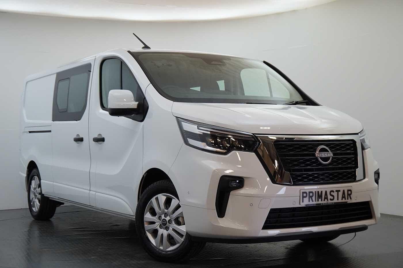 Main listing image - Nissan Primastar