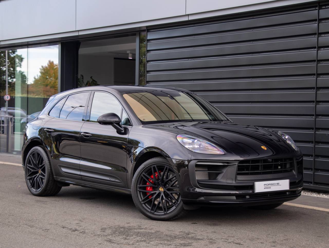 Main listing image - Porsche Macan