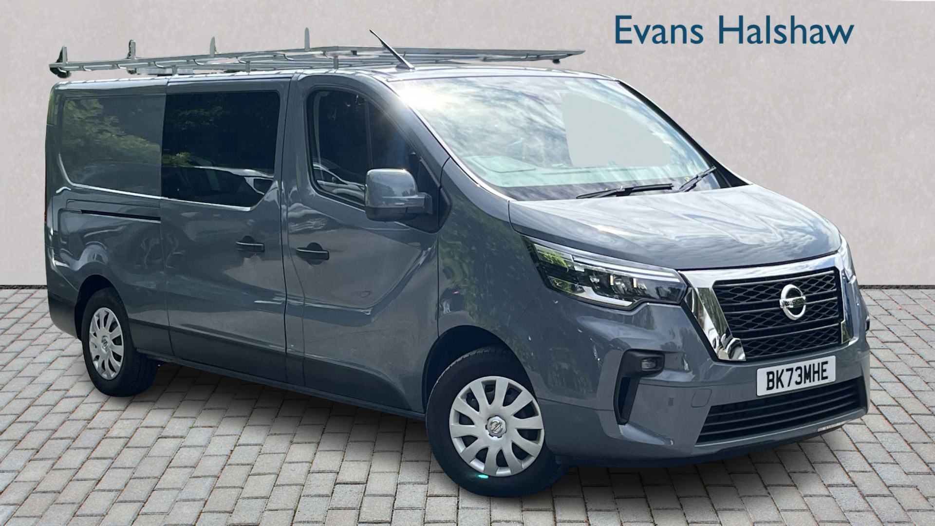 Main listing image - Nissan Primastar