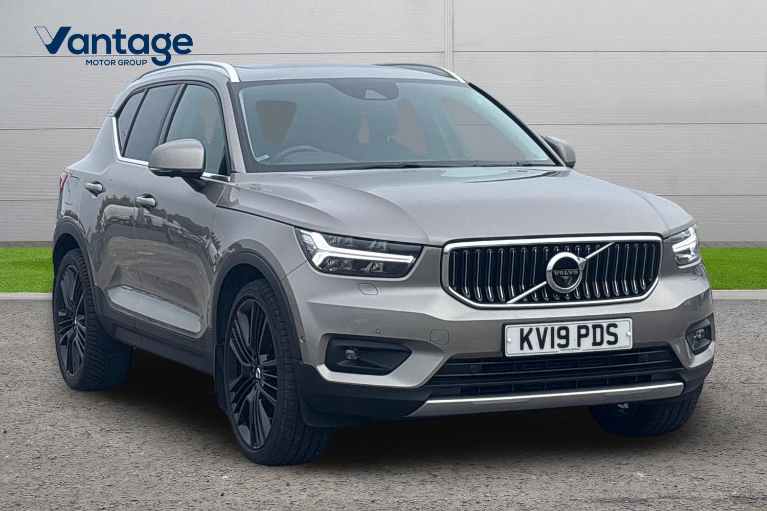 Main listing image - Volvo XC40