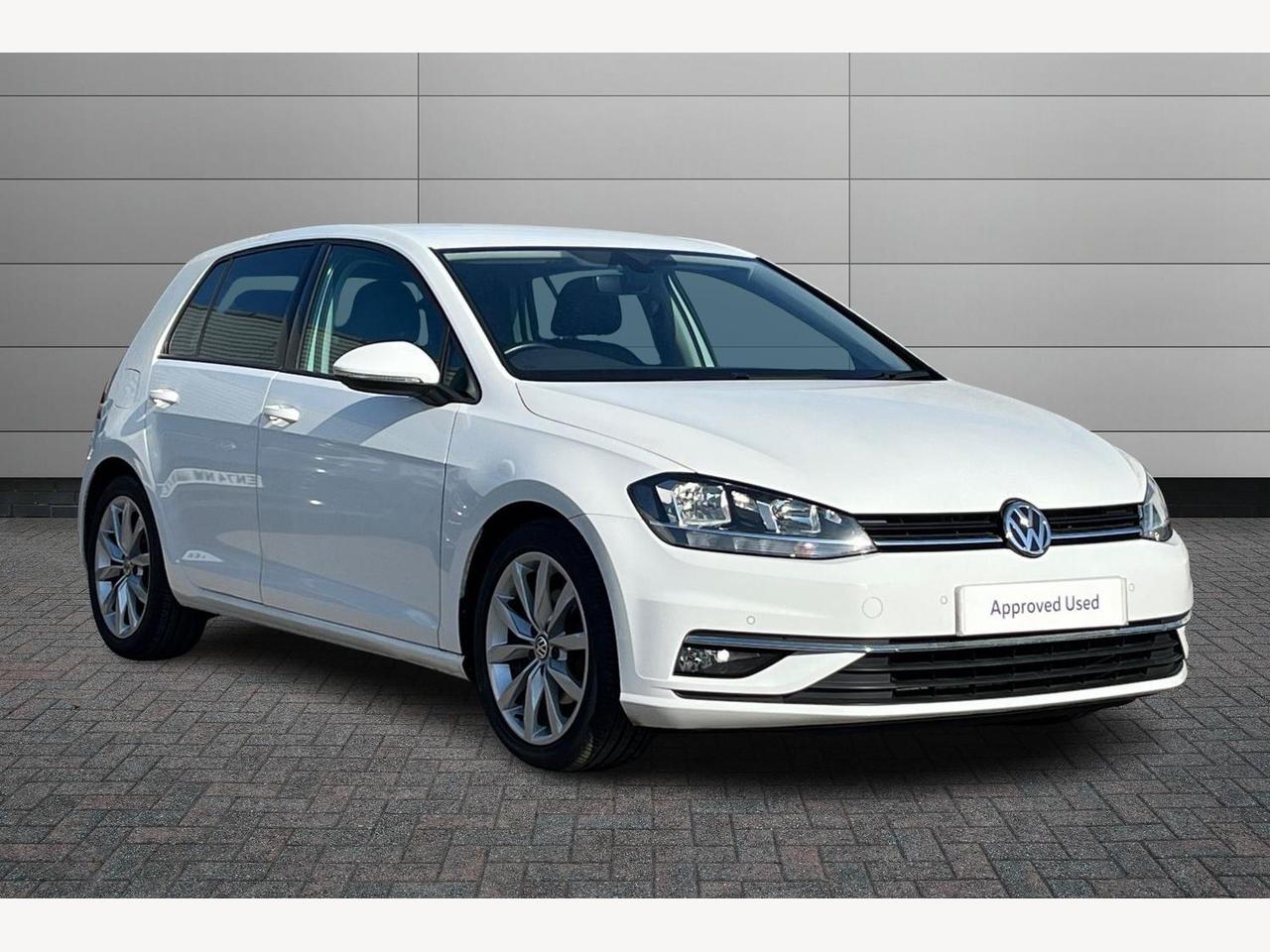 Main listing image - Volkswagen Golf