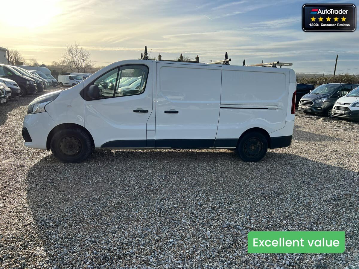 Main listing image - Renault Trafic