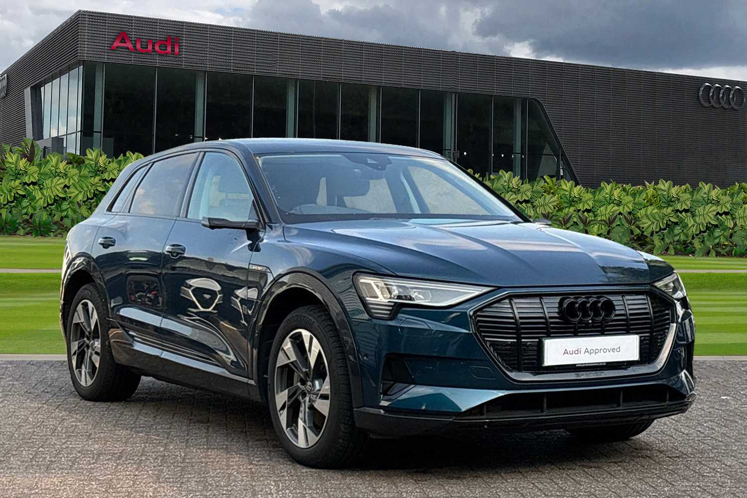 Main listing image - Audi e-tron