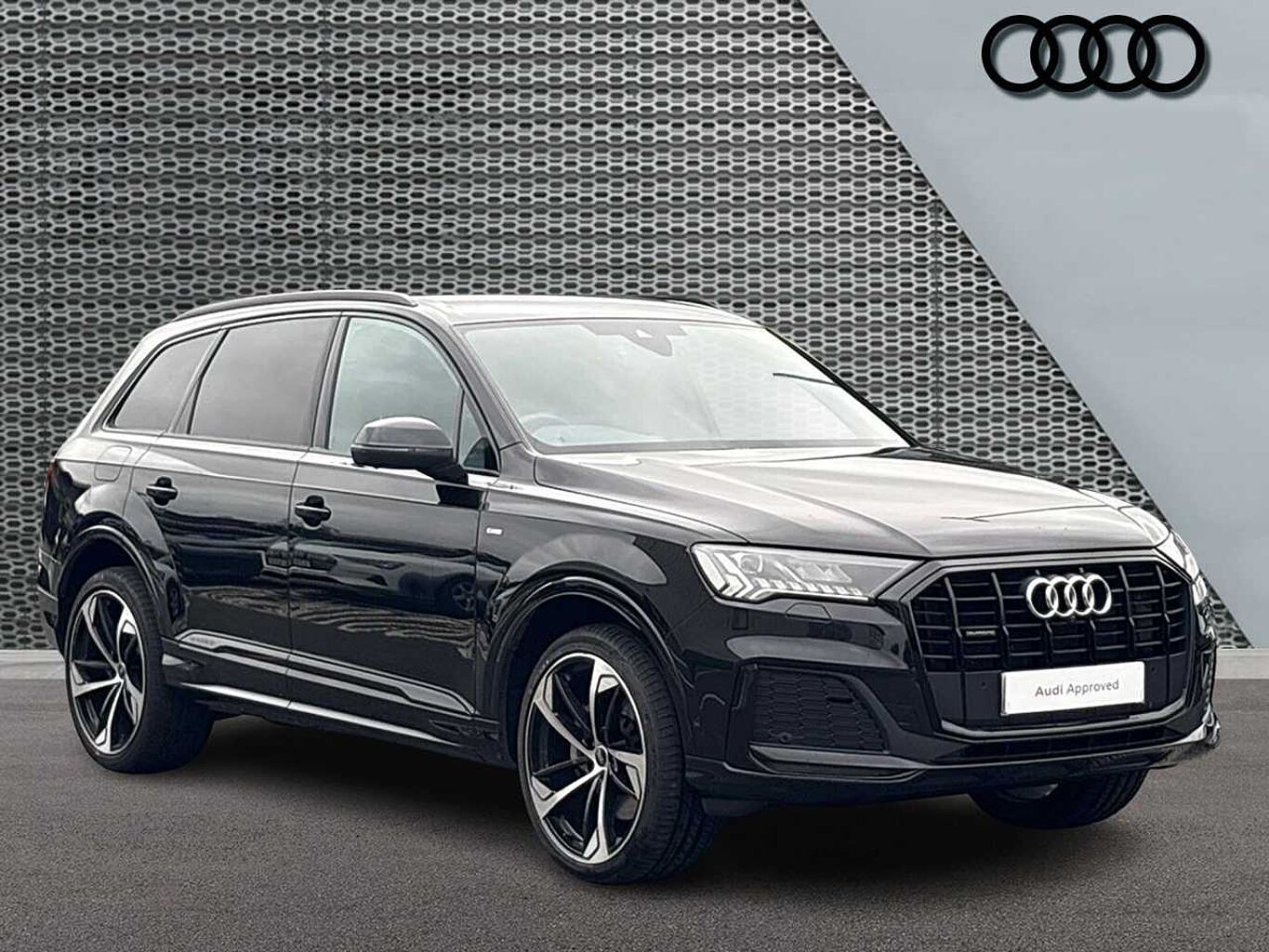 Main listing image - Audi Q7