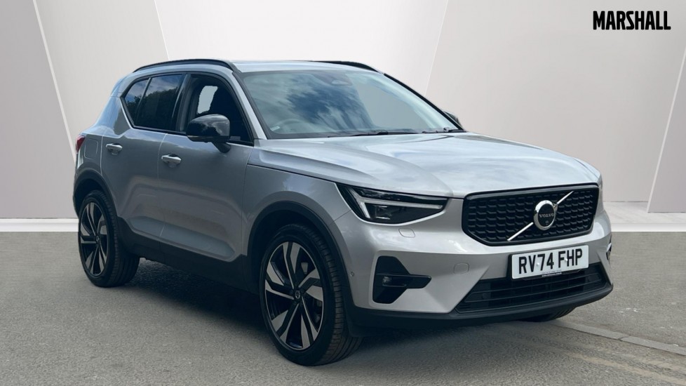 Main listing image - Volvo XC40