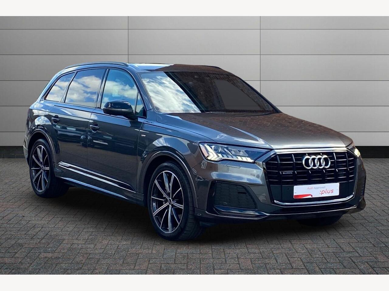 Main listing image - Audi Q7