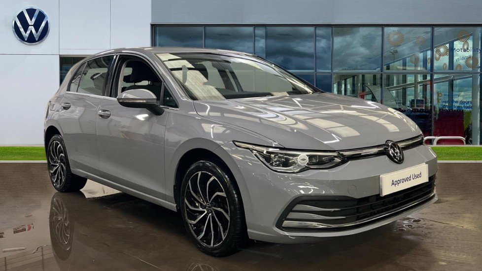 Main listing image - Volkswagen Golf