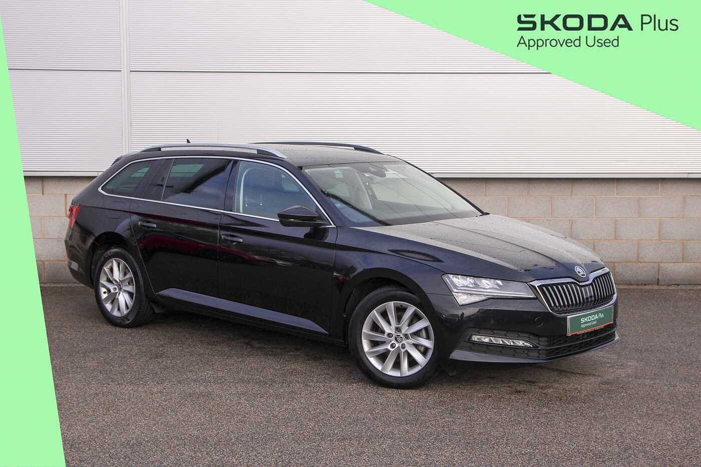 Main listing image - Skoda Superb Estate