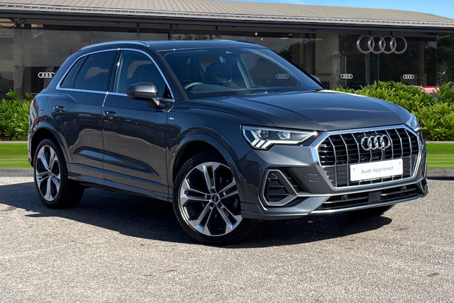 Main listing image - Audi Q3