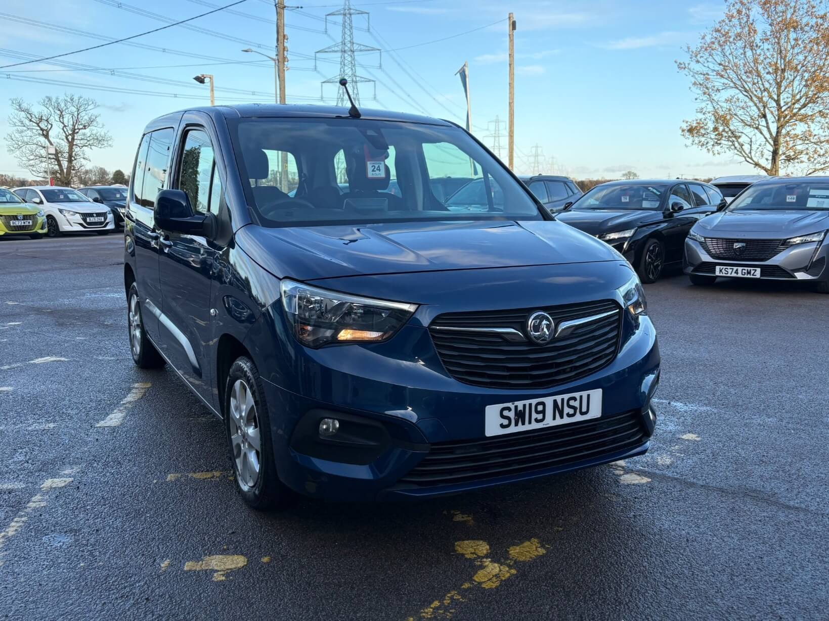Main listing image - Vauxhall Combo Life