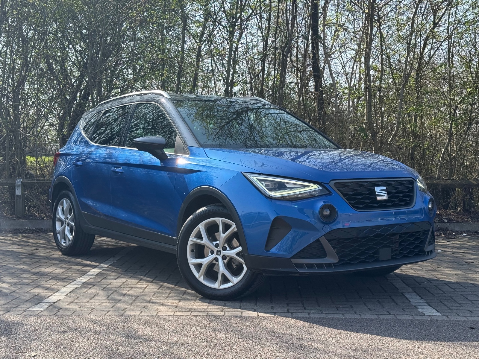 Main listing image - SEAT Arona