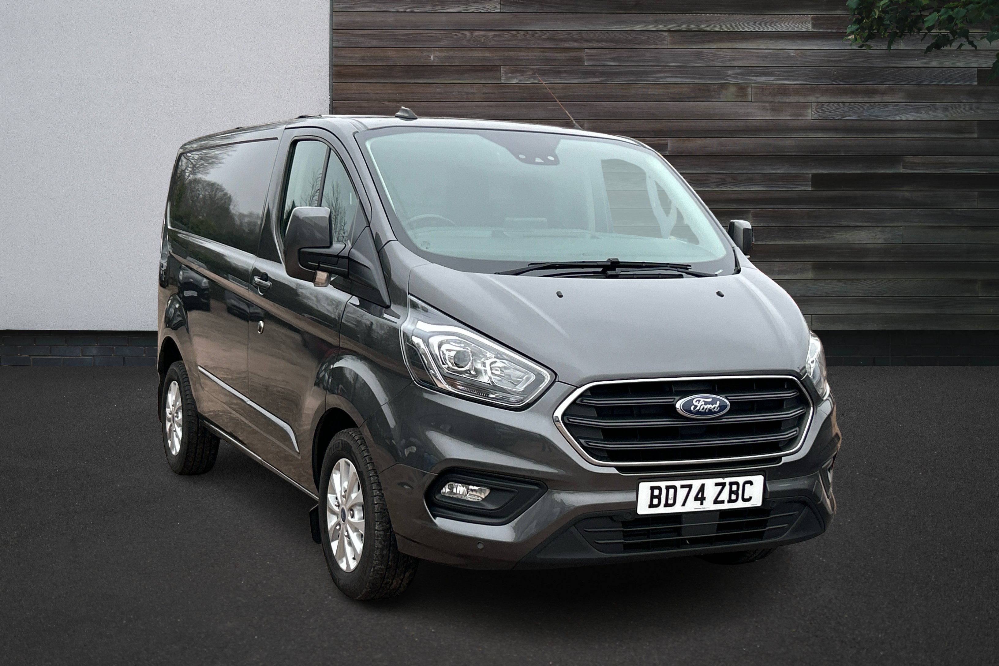 Main listing image - Ford Transit Custom