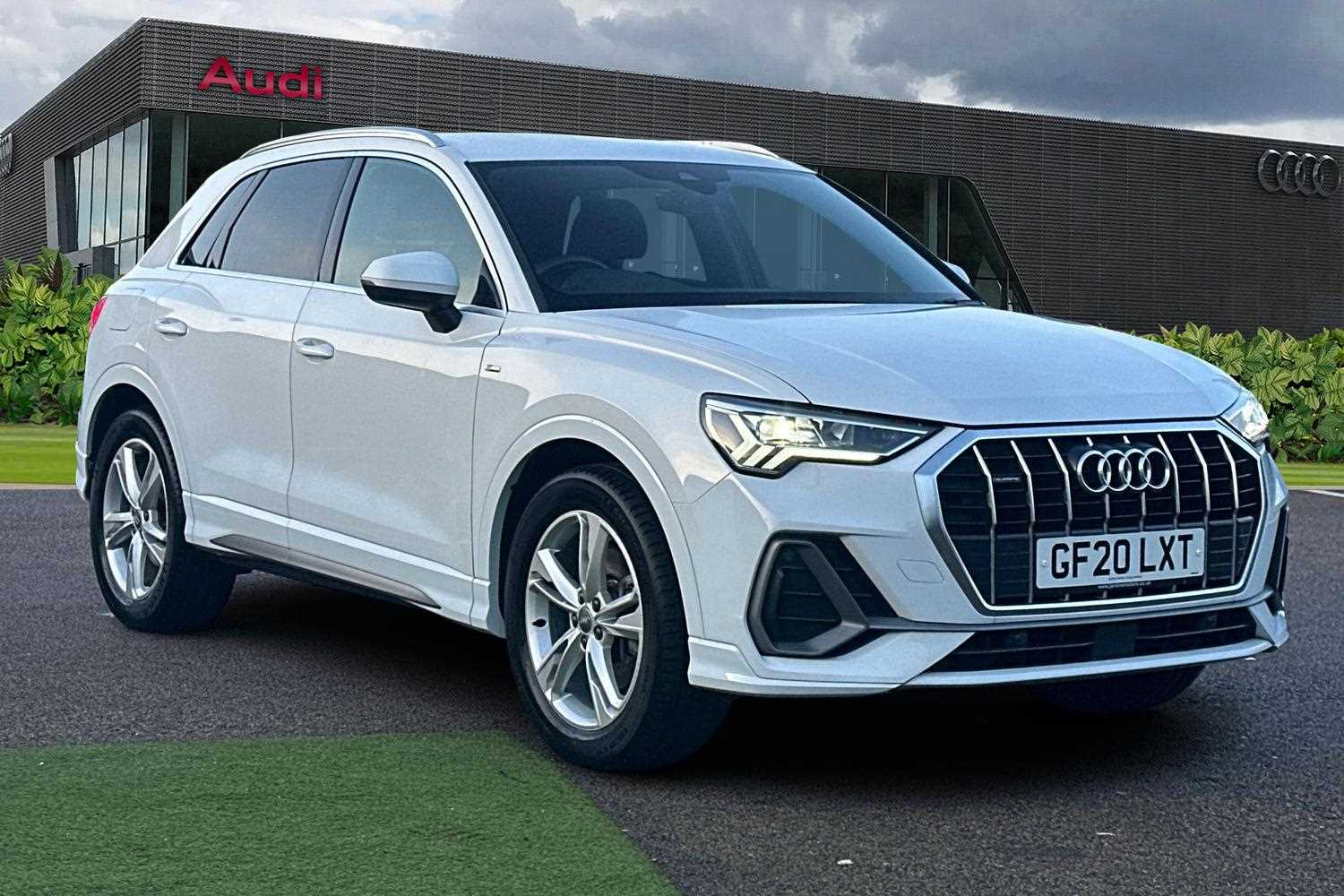 Main listing image - Audi Q3