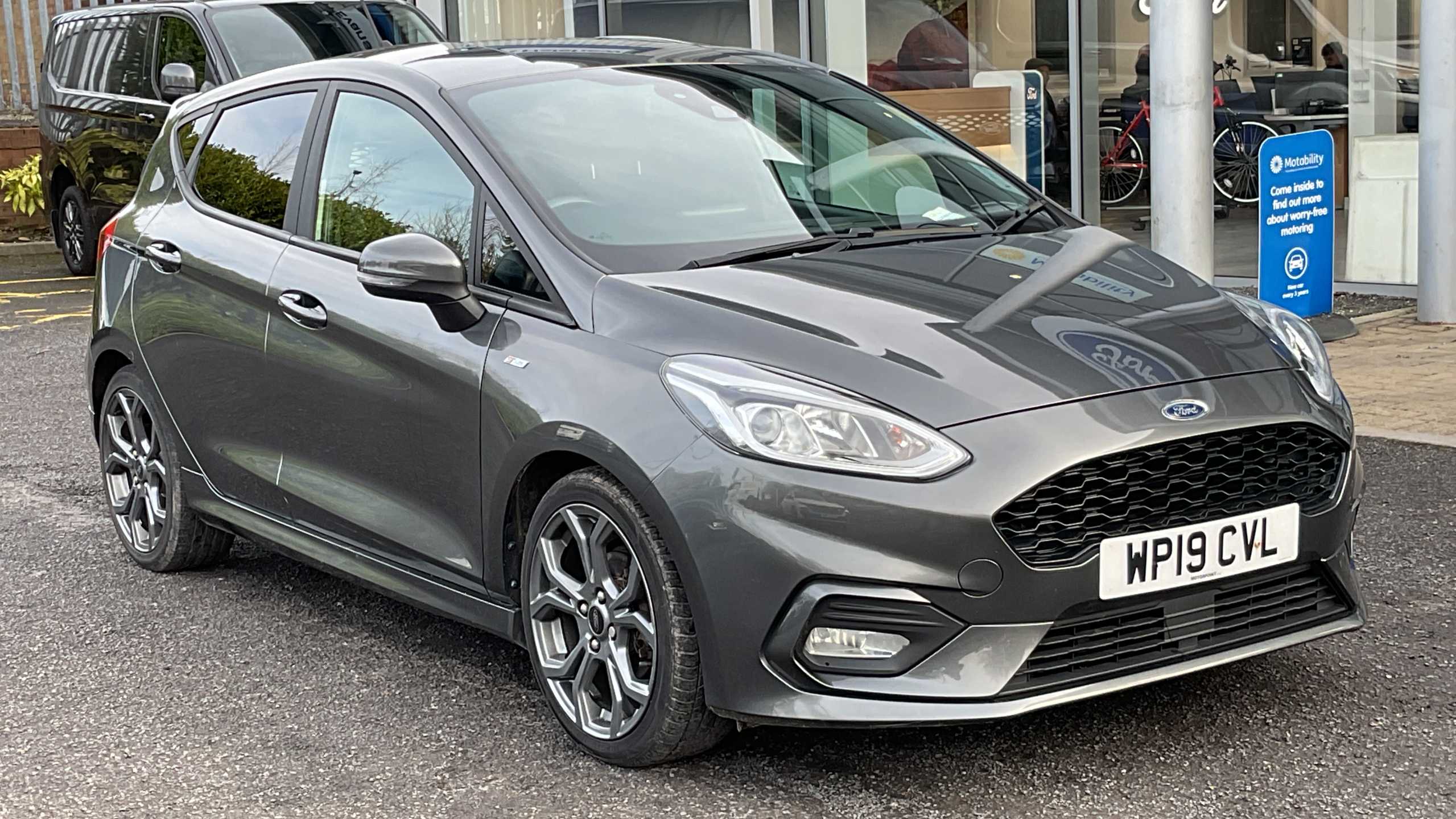 Main listing image - Ford Fiesta