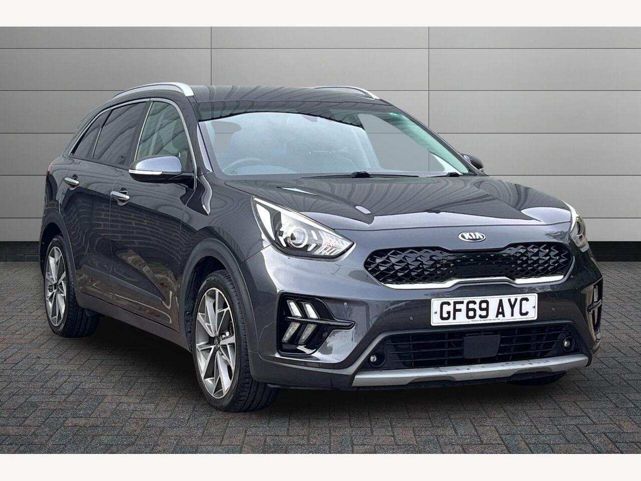 Main listing image - Kia Niro