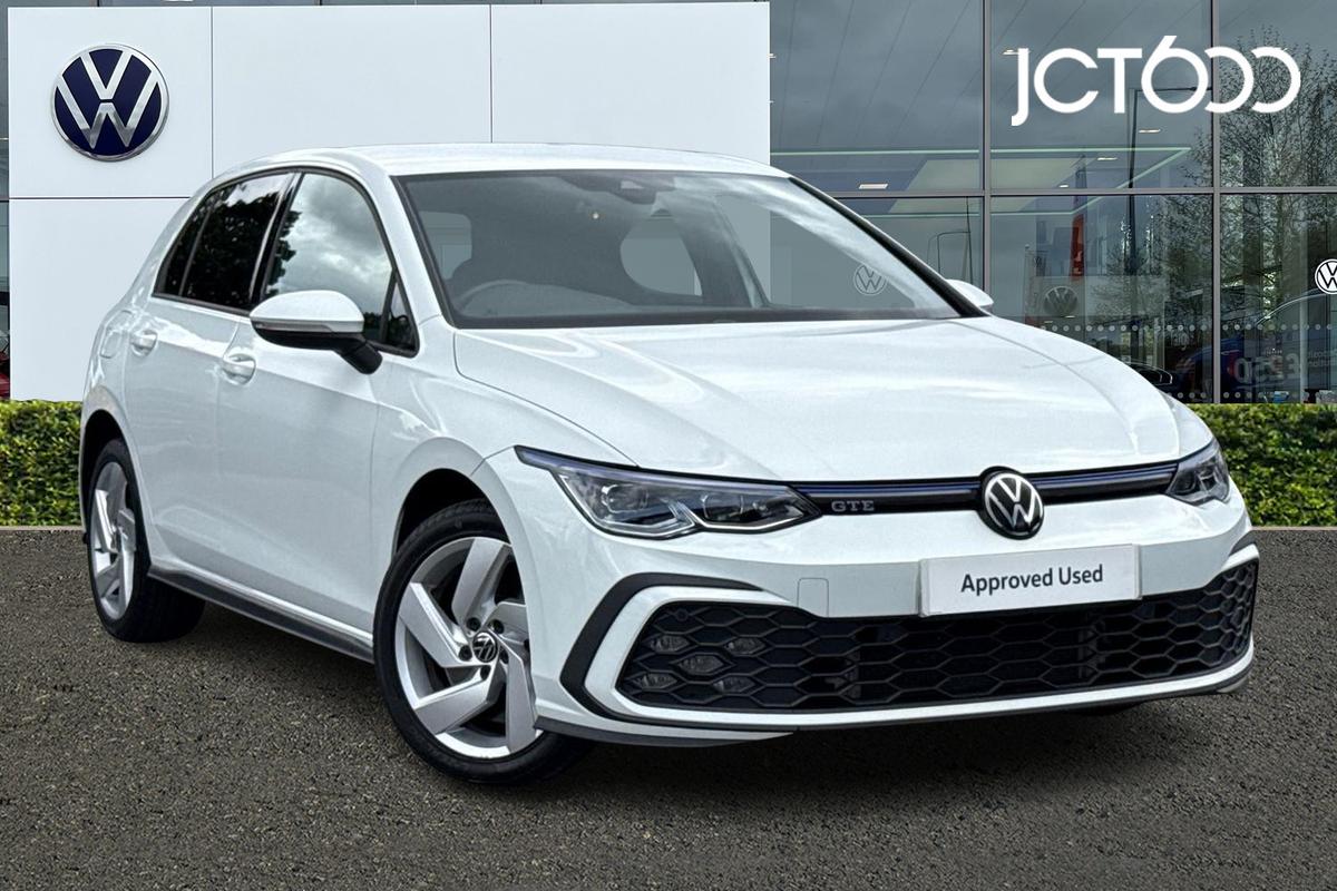 Main listing image - Volkswagen Golf