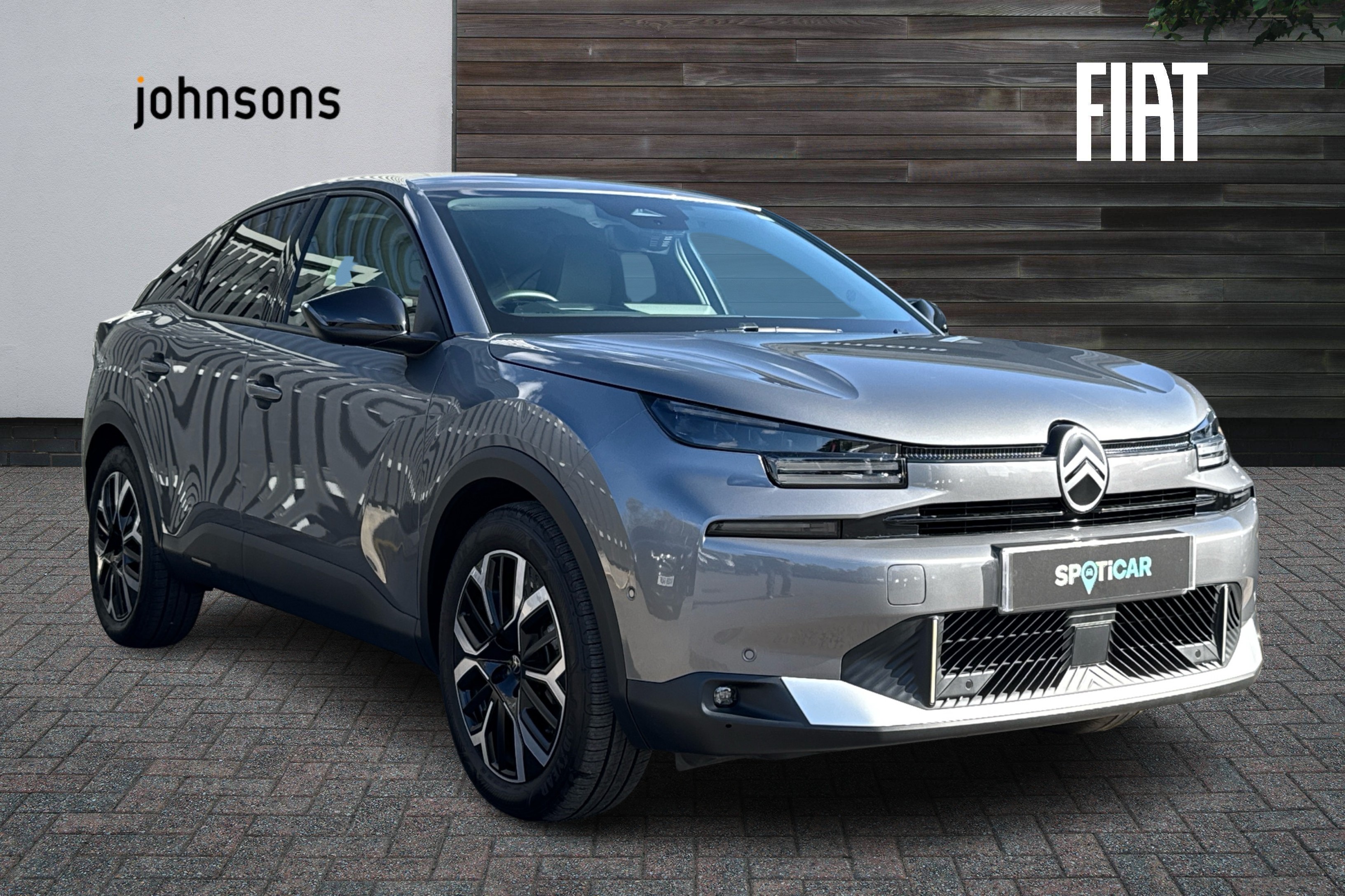 Main listing image - Citroen C4