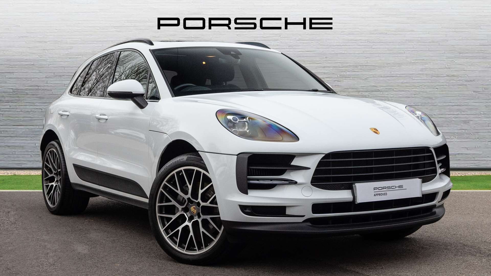 Main listing image - Porsche Macan