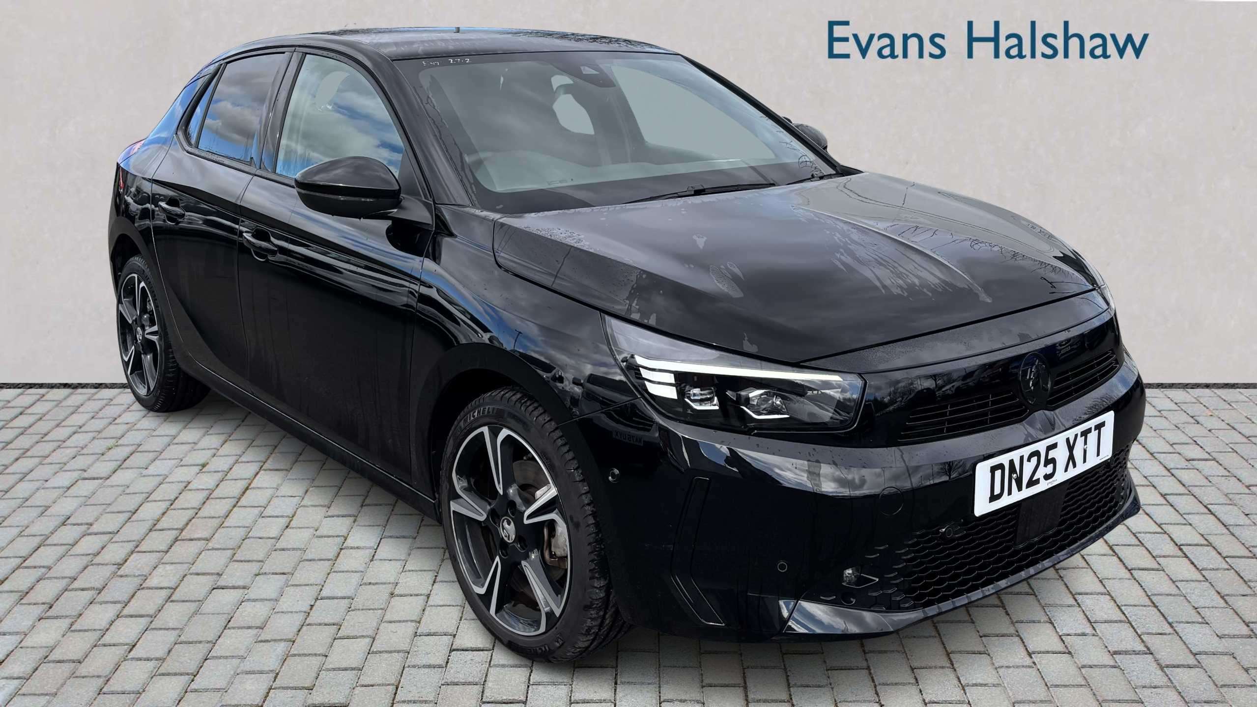 Main listing image - Vauxhall Corsa