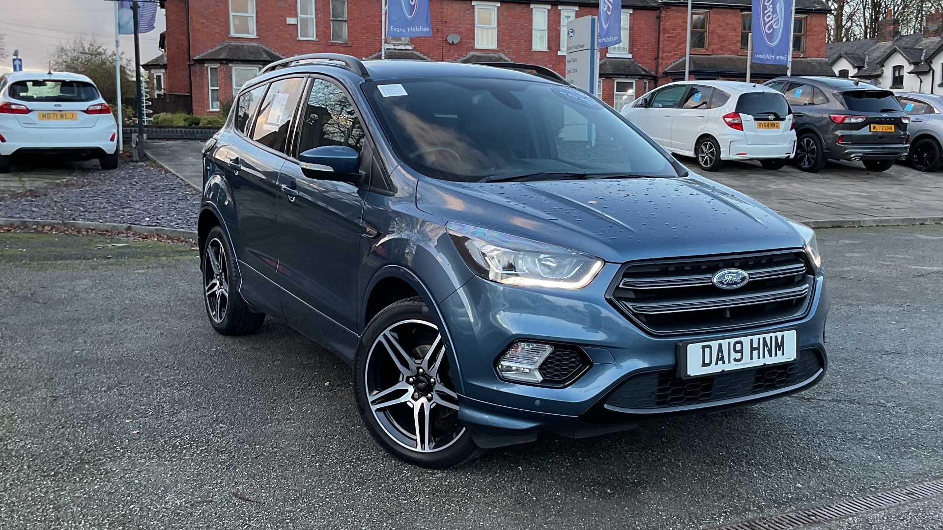 Main listing image - Ford Kuga