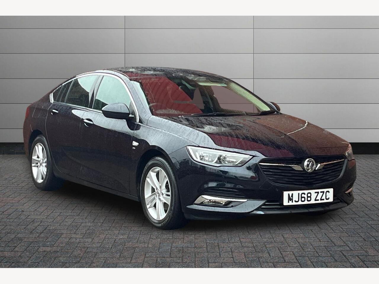 Main listing image - Vauxhall Insignia