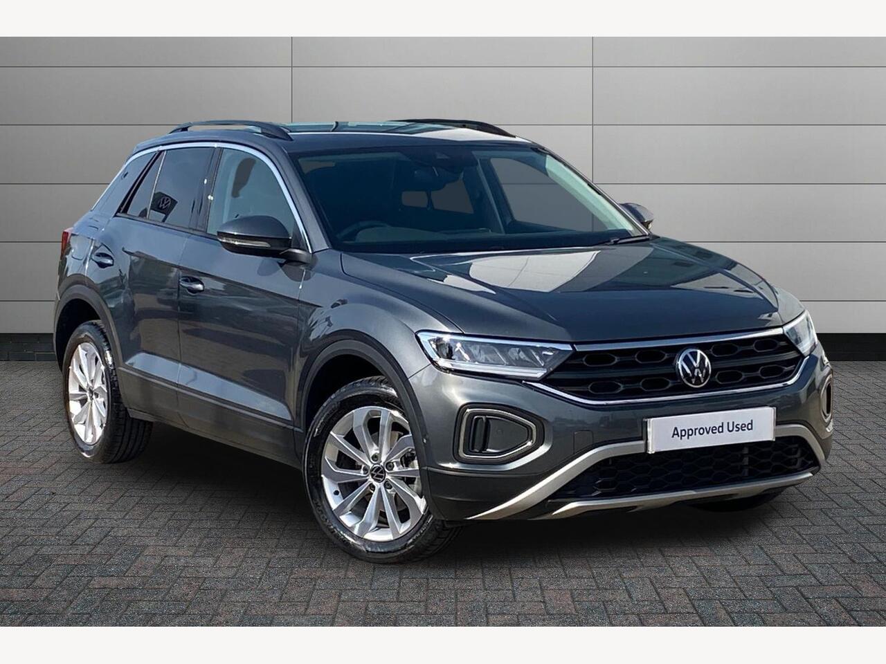 Main listing image - Volkswagen T-Roc