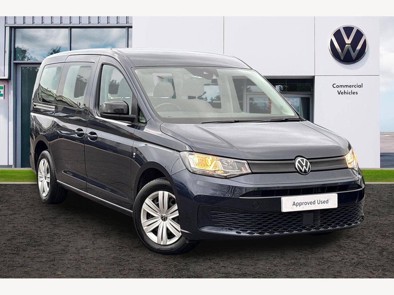 Main listing image - Volkswagen Caddy Maxi