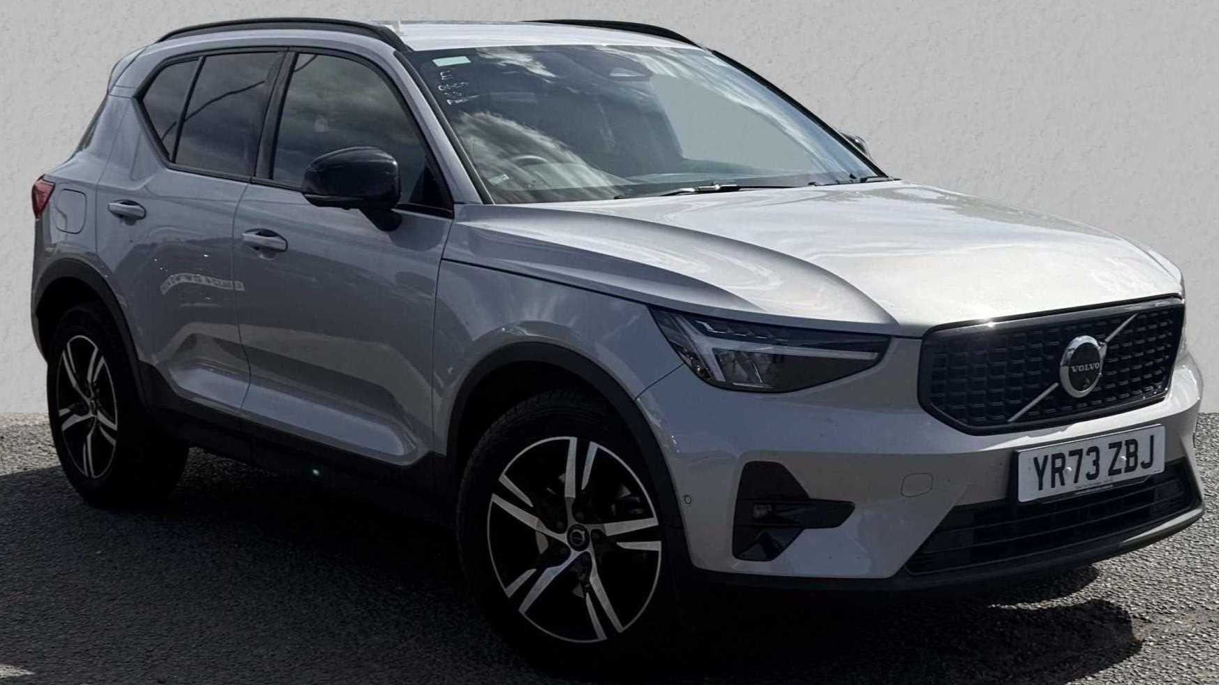 Main listing image - Volvo XC40