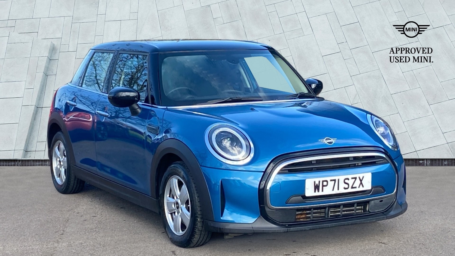 Main listing image - MINI Hatchback 5dr