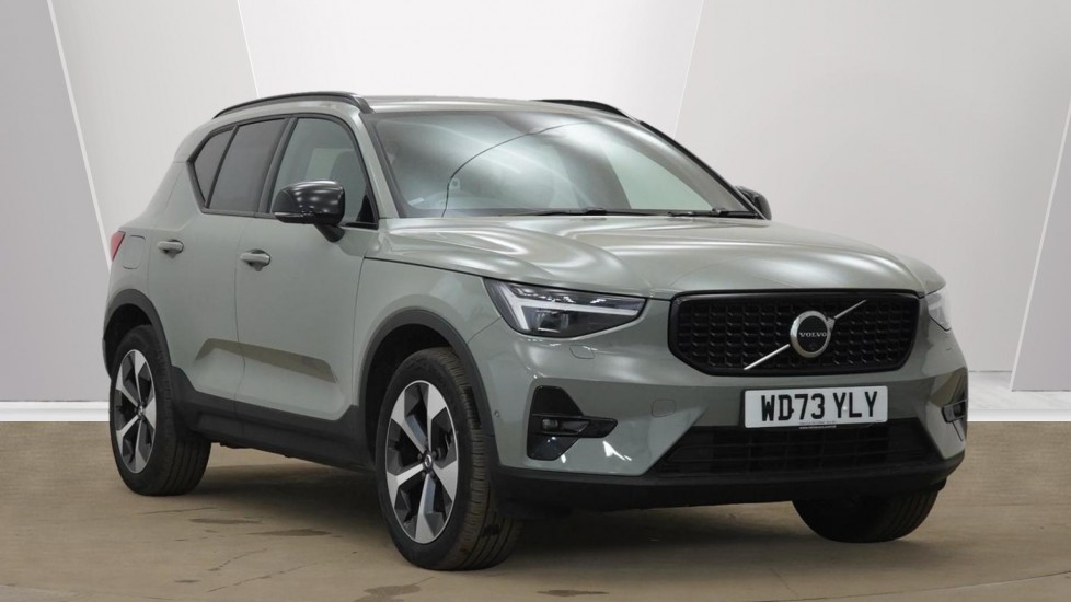 Main listing image - Volvo XC40