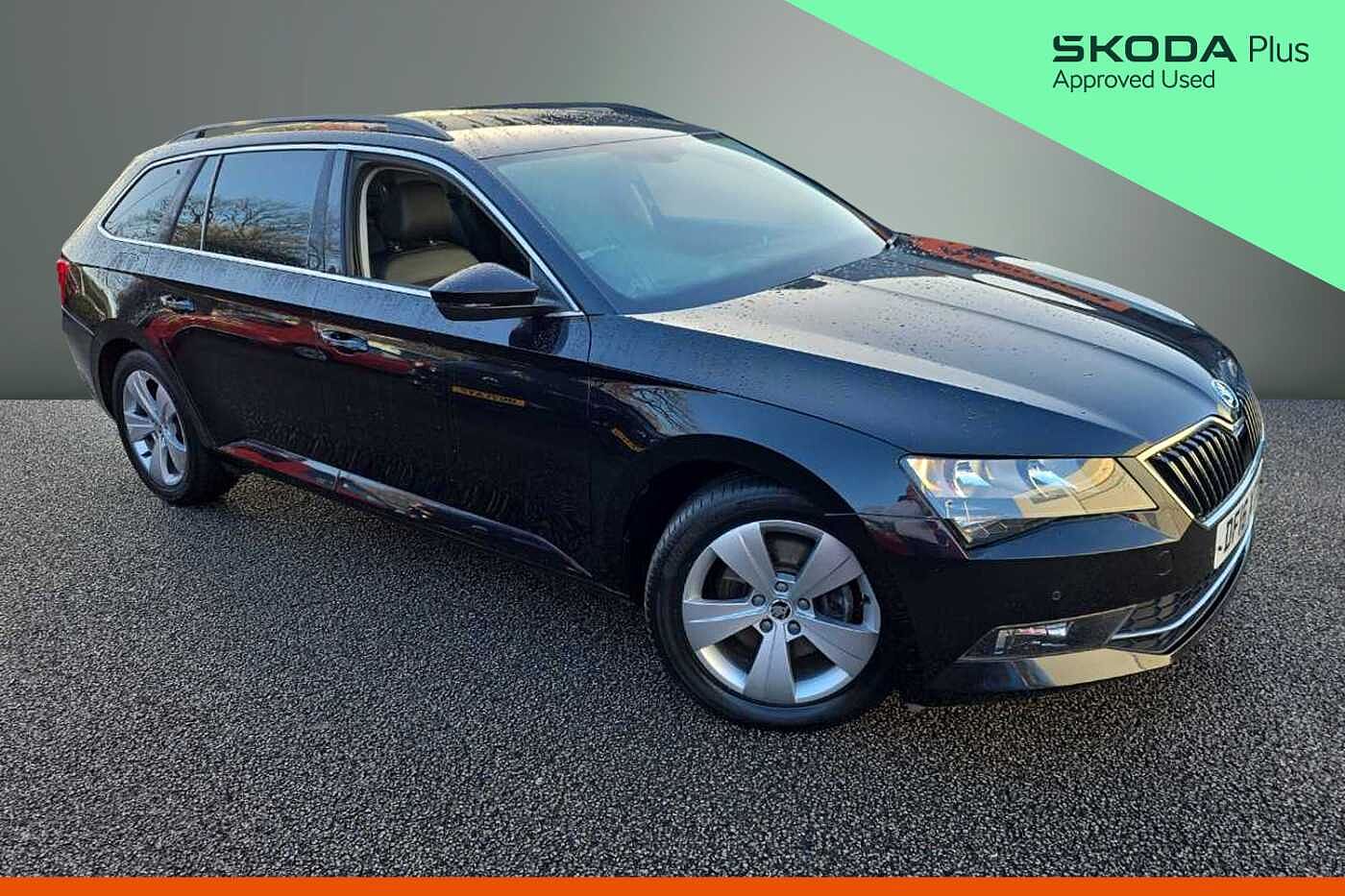 Main listing image - Skoda Superb Estate