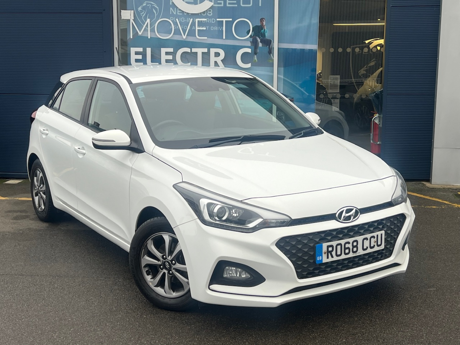 Main listing image - Hyundai i20