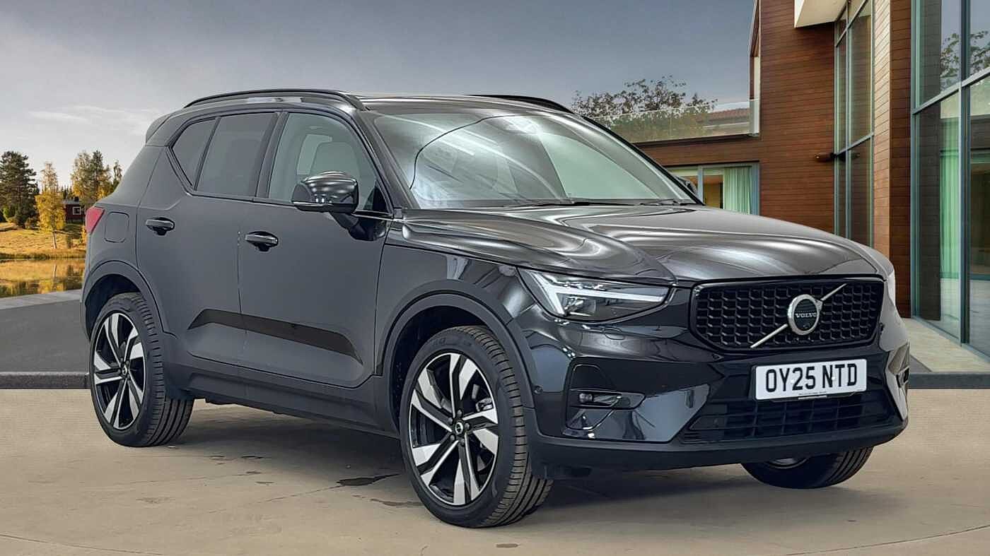Main listing image - Volvo XC40