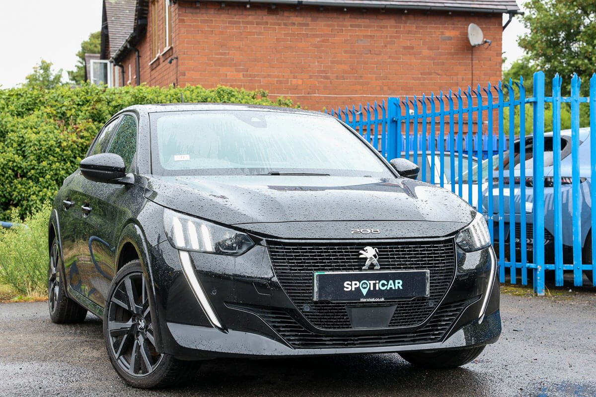 Main listing image - Peugeot 208