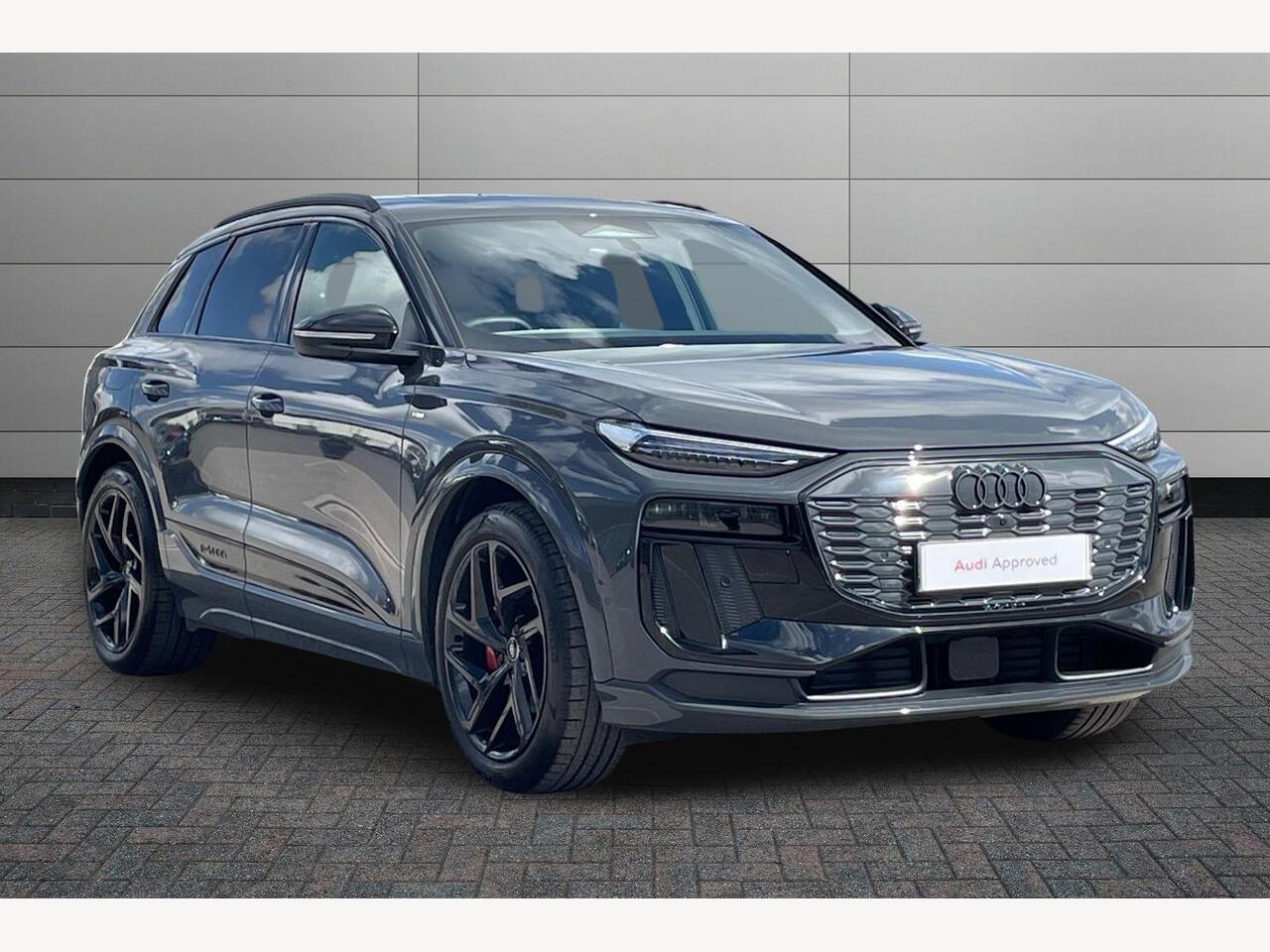 Main listing image - Audi Q6